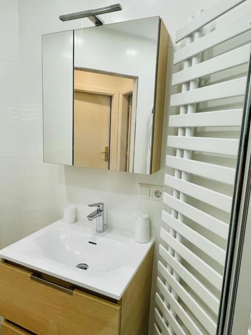 Apartment Cosy & New 2 Bedrooms In Center -9b Luxemburg