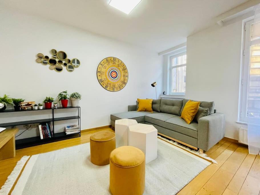 Cosy & New 2 Bedrooms In Center -9b Apartment